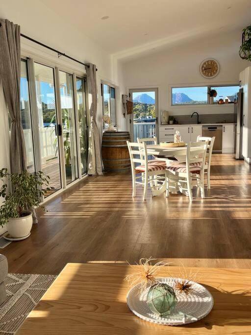 Вилла Viola - Seaside Retreat Коулс-Бей Экстерьер фото