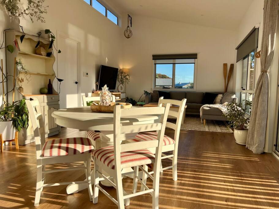Вилла Viola - Seaside Retreat Коулс-Бей Экстерьер фото